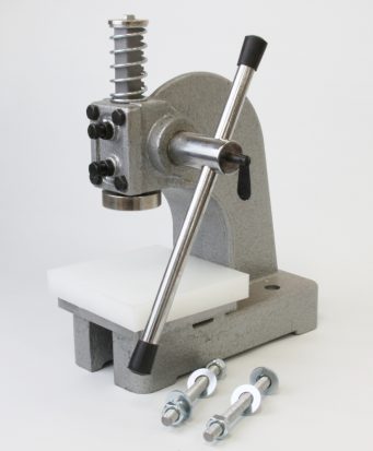 Button Press (Side Lever Combination - Cut and Cover)